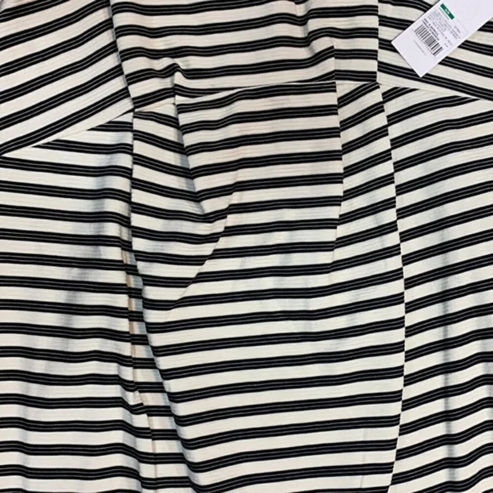 NWT Liz Lange Maternity Striped Dress - Size M - Picture 4 of 6